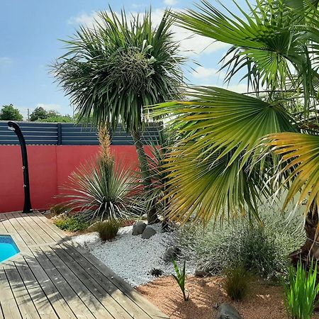Studio Independant Chez L'Habitant Avec Piscine Et Cuisine Exterieures La Rochelle  Exterior photo