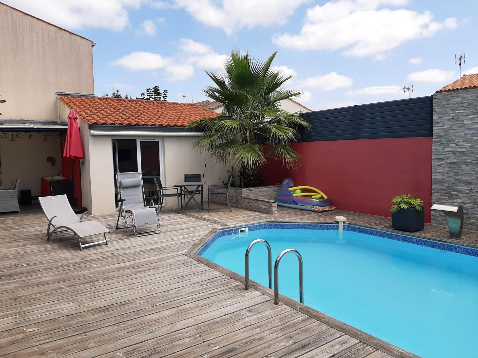 Studio Independant Chez L'Habitant Avec Piscine Et Cuisine Exterieures La Rochelle  Exterior photo